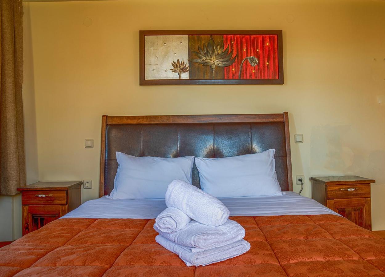 Aggelon Katafygio Hotel Asprangeloi Ngoại thất bức ảnh