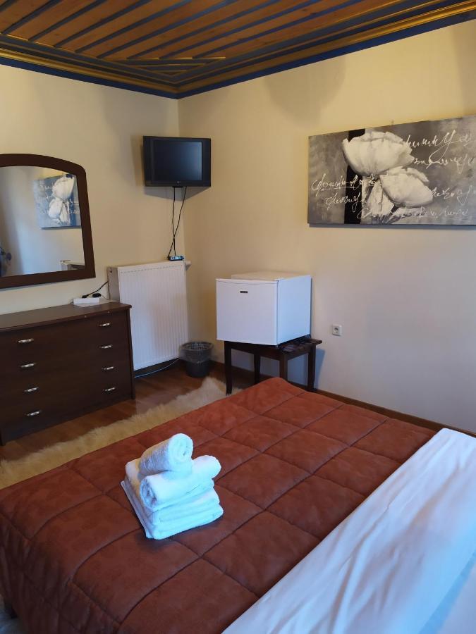 Aggelon Katafygio Hotel Asprangeloi Ngoại thất bức ảnh